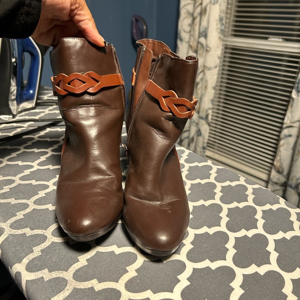 Women’s boots